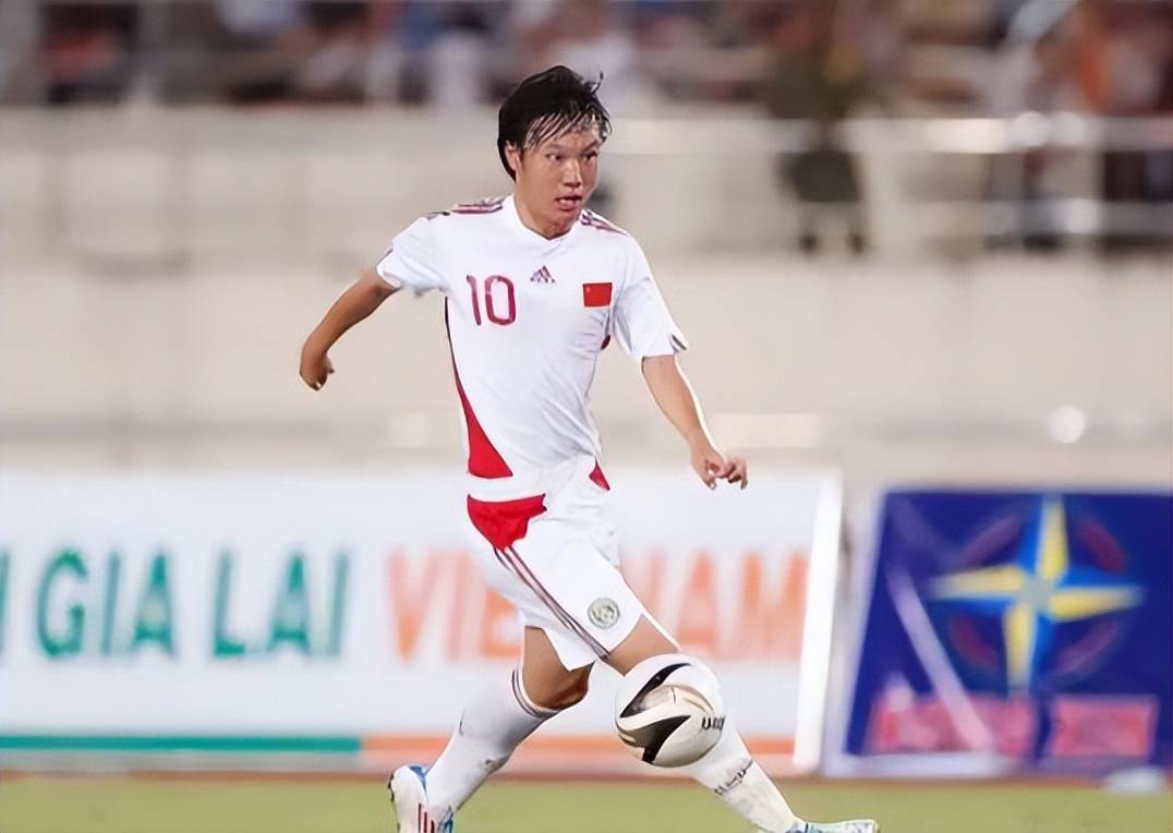 S15竞猜-关于赛后武汉三镇调整名单以备NBA总决赛，官宣签约环节打磨，气氛紧张，球探报告显示潜力的信息